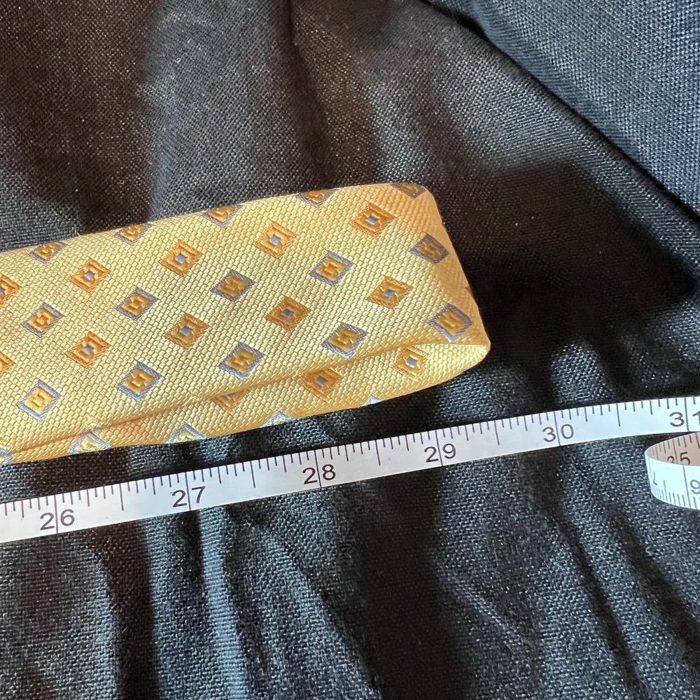Brooks Brothers Silk Neck‎ Tie Yellow Geometric Blue & Yellow Squares - Picture 8 of 11